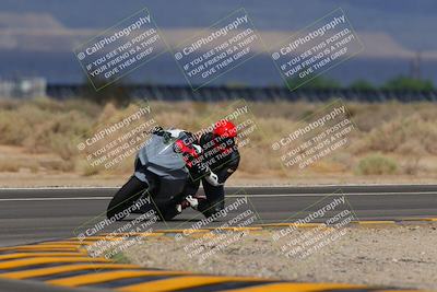 media/Sep-11-2022-SoCal Trackdays (Sun) [[81b7e951af]]/Turn 16 (945am)/